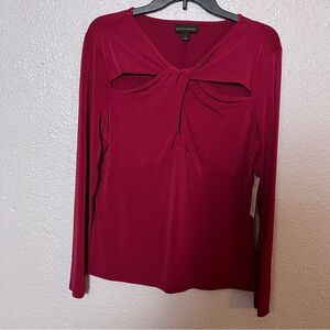 BOLD elements burgundy Twist Front Blouse